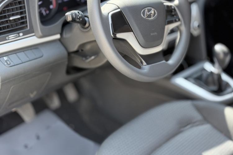 Used Hyundai Elantra (6th Generation / Lingdong) 2016 1.6L Manual ZhiXuan·Youth Edition
