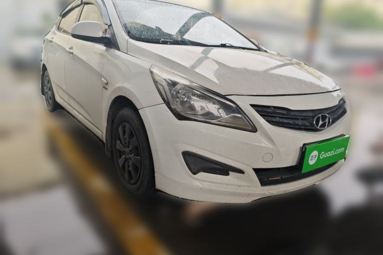 Used Hyundai Verna (older generation) 2014 1.4L Automatic Fashion GS Model Front Right 45 Deg