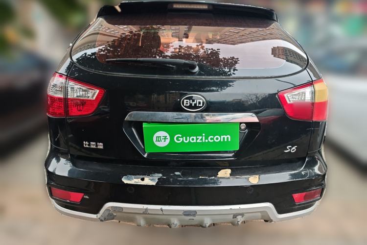 Used BYD S6 2011 2.4L Automatic Luxury Edition
