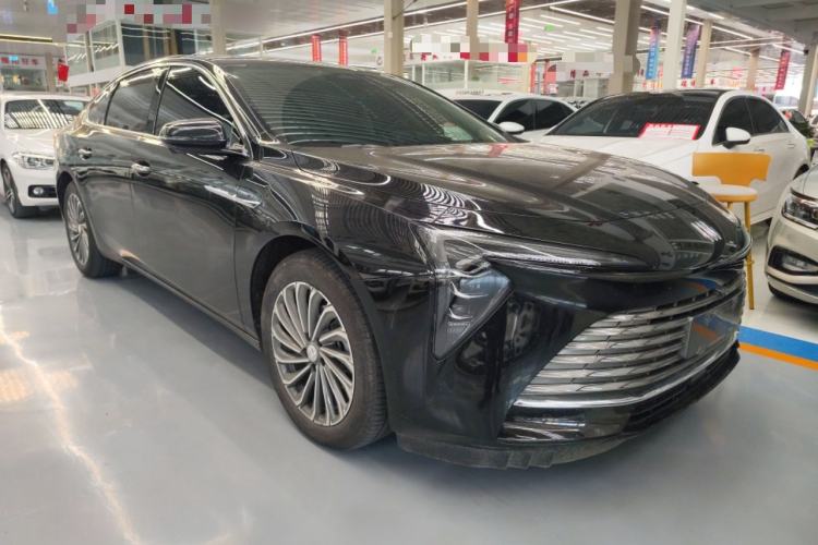 Used Buick LaCrosse 2023 28T Prestige Edition Front Right 45 Deg