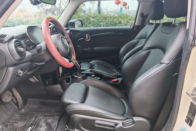 Used MINI MINI 2021 1.5T COOPER Classic Edition
