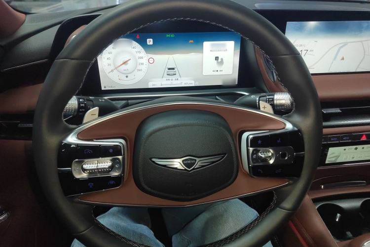 Used Genesis G90 2023 Luxury Edition Steering Wheel