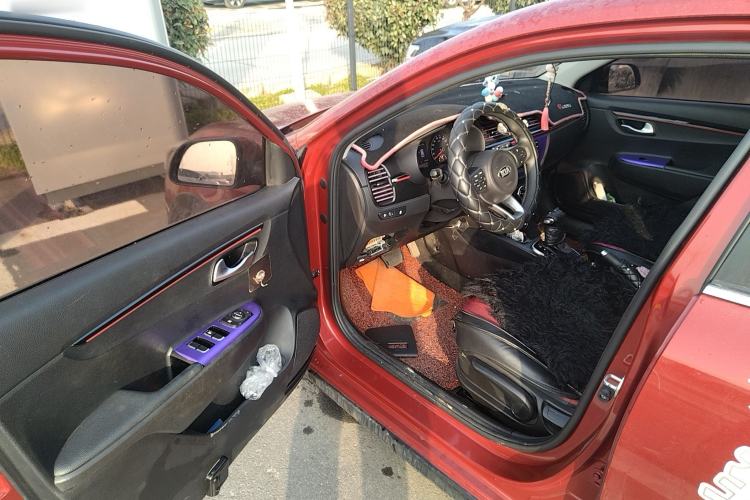 Used Kia KX Cross 2017 1.4L AT GLS