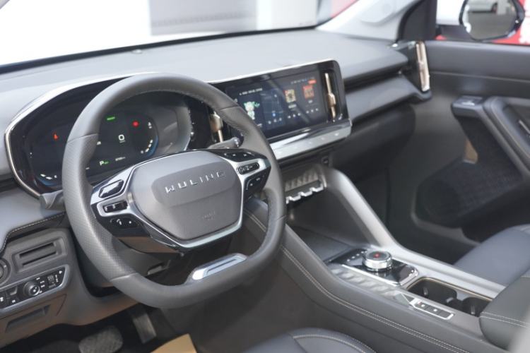 Used Wuling Xingyun 2023 2.0L DHT Flagship Edition
