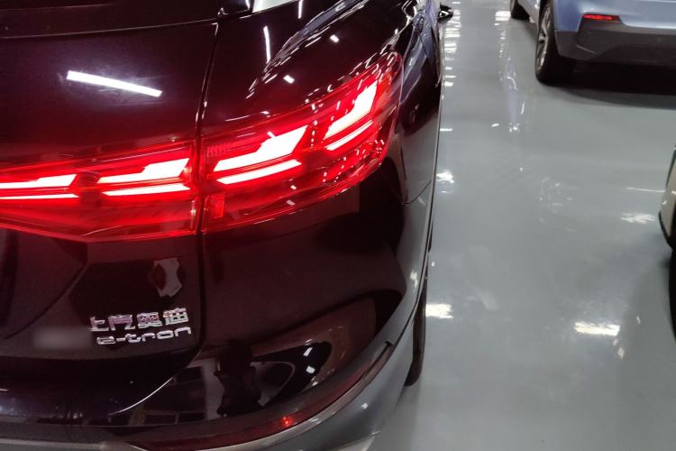 Used Audi Q5 e-tron 2022 40 e-tron Starry Edition Luxury Package Right Rear Taillight