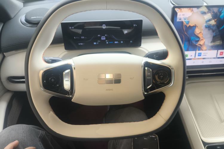 Used Geely Galaxy Xingjian 7 EM-i 2025 120km Launch+ Version
