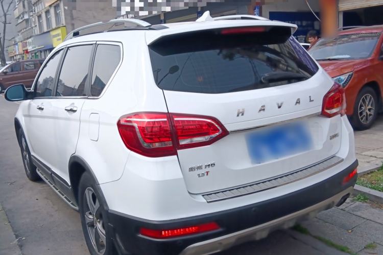 Used Haval H6 2015 Revised Version Sport Edition 1.5T Manual Transmission Two-Wheel Drive Elite Grade