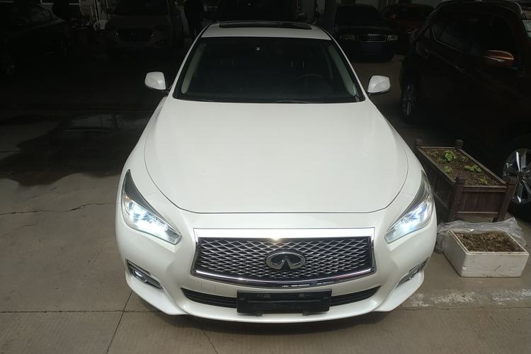 Used Infiniti Q50L 2015 2.0T Comfort Edition Front
