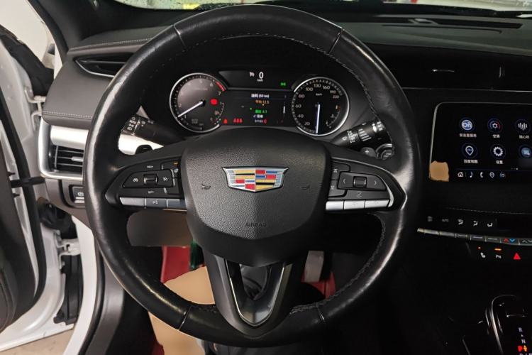 Used Cadillac XT4 2021 28T Two-Wheel Drive Leading Version
