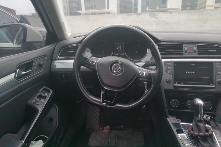 Used Volkswagen Lamando 2017 280TSI DSG Comfort Edition
