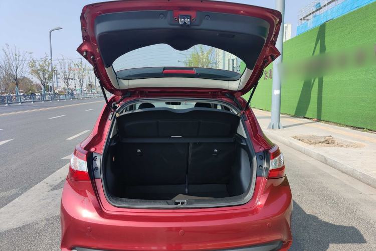 Used Nissan Tiida 2019 1.6L CVT Cool Edition China VI Standard Interior 5