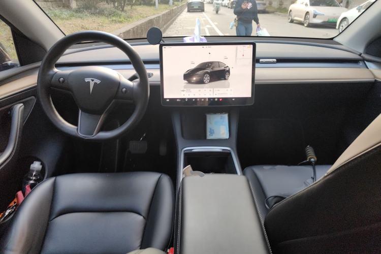 Used Tesla Model Y 2022 Rear-Wheel-Drive Version