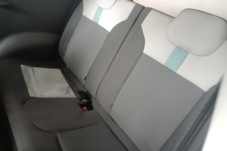 Used CHANGAN NEVO Lumin 2022 155 km – Refreshingly Sweet Edition Left Rear Seat