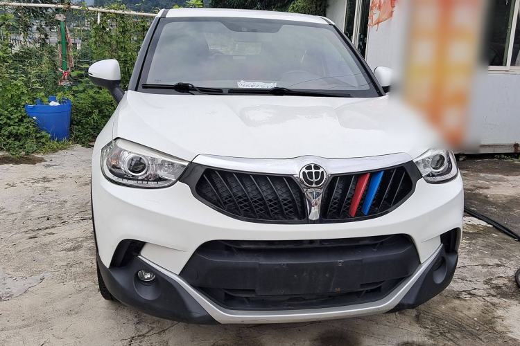 Used Brilliance V3 2015 1.5L Manual Smart Version
