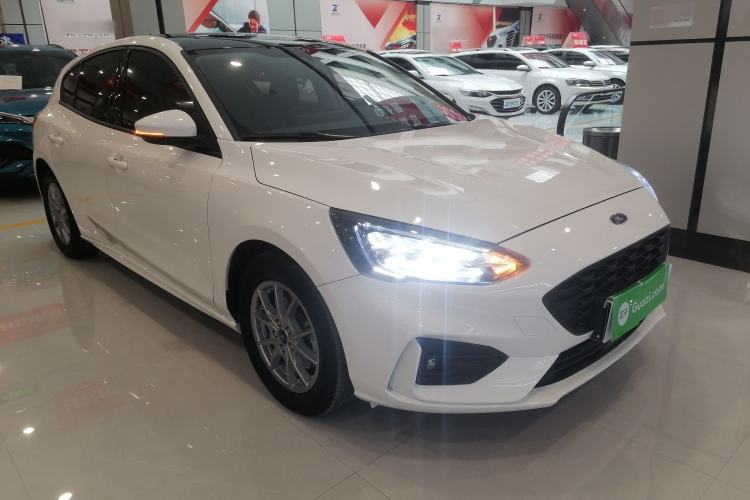 Used Ford Focus 2021 Hatchback EcoBoost 180 Automatic Titanium Edition