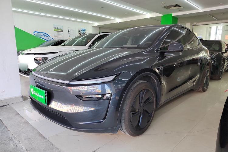 Used Tesla Model Y 2025 Rear-Wheel Drive First Edition