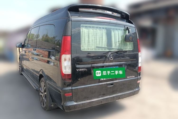 Used Mercedes-Benz Vito 2011 2.5L 7-seater executive version Rear Left 45 Deg