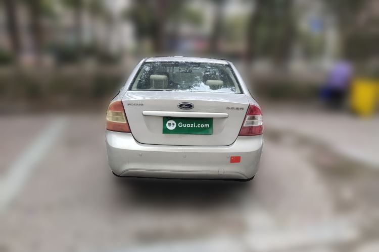 Used Ford Focus 2013 Sedan Classic 1.8L Manual Fashion Edition