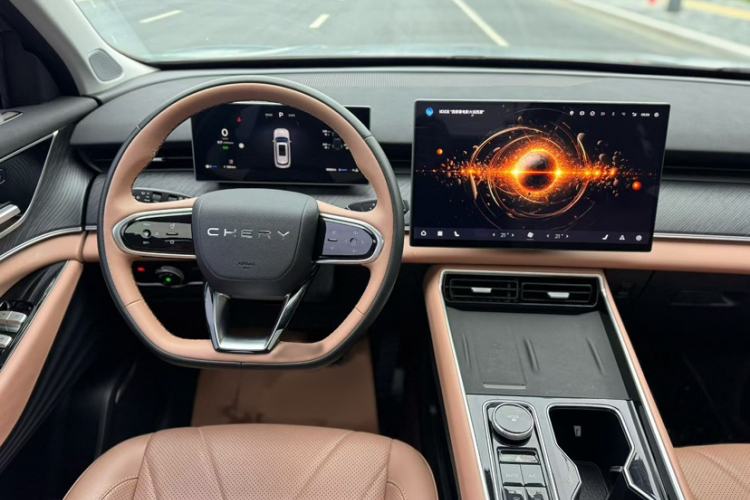 Used Chery Tiggo 8 L 2025 Model 2.0T Two-Wheel Drive Changhong Edition—5 Seaters