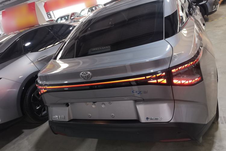 Used Toyota bZ3 2024 517 km Elite PRO