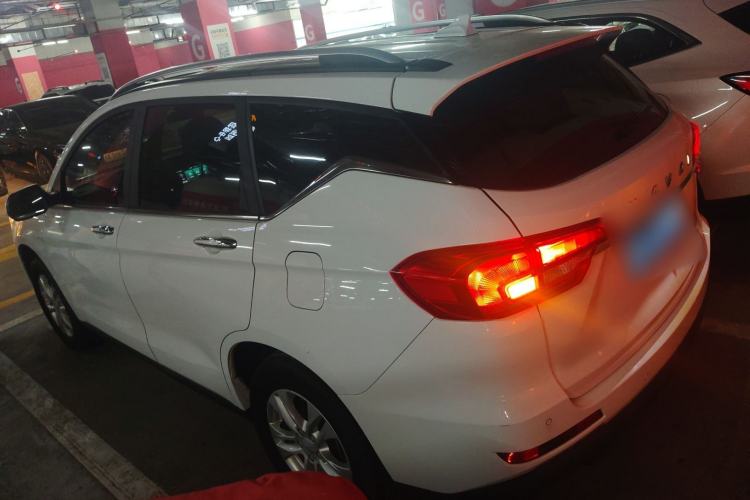 Used Haval M6 2019 1.5T Manual Two-Wheel Drive Urban Version China VI Standard

