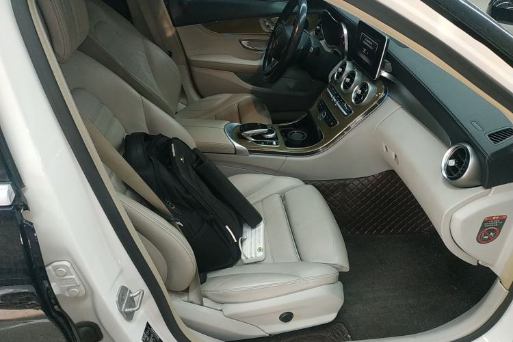 Used Mercedes-Benz C-Class 2015 C 260 L
