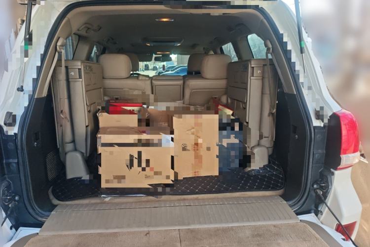 Used Toyota Land Cruiser 2010 4.7L Automatic VX Trunk