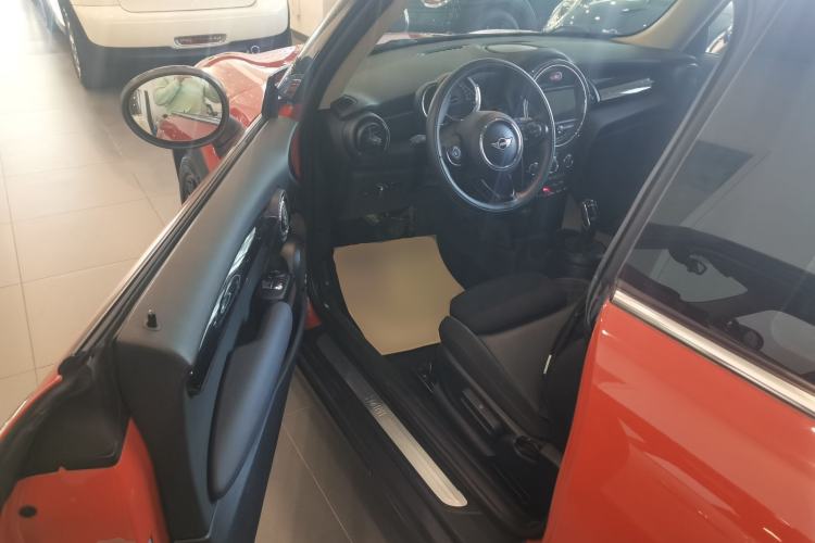 Used MINI MINI 2018 1.5T COOPER Classic Edition