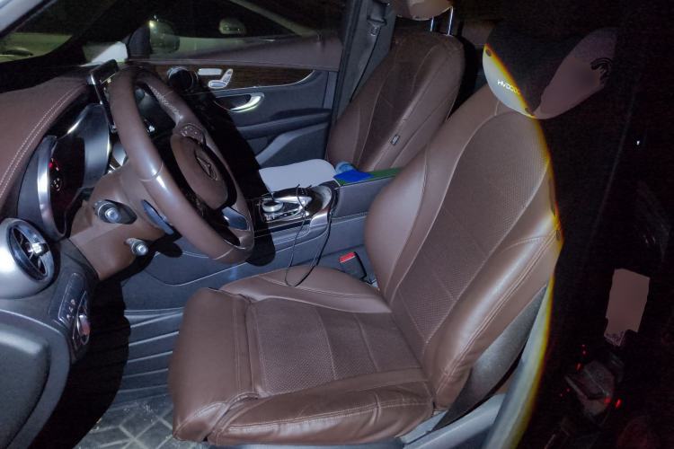 Used Mercedes-Benz GLC 2018 GLC 260 4MATIC Luxury Model
