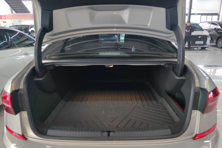 Used Volkswagen Passat New Energy 2020 430 PHEV Hybrid Luxury Edition China VI Standard Trunk