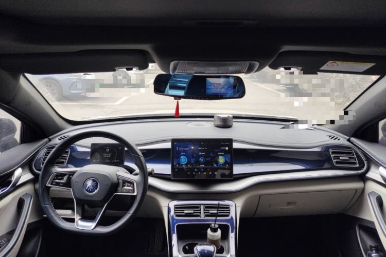 Used BYD Qin PLUS 2021 DM-i 55KM Flagship Model Center Console