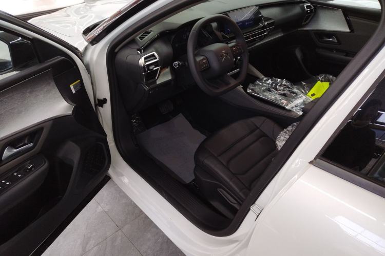 Used Citroen C5 X 2025 Model 1.6T Overseas Edition
