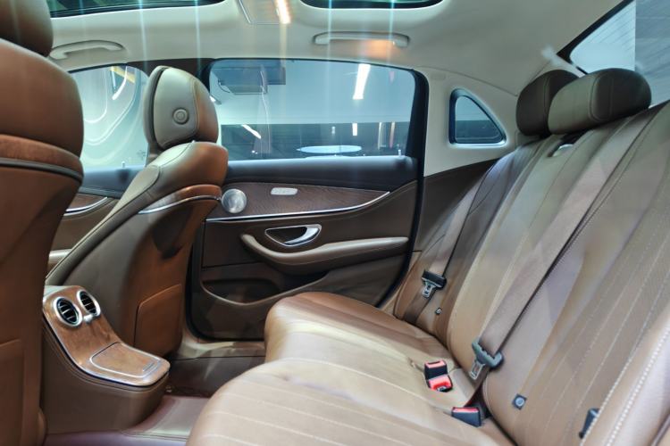 Used Mercedes-Benz E-Class New Energy 2023 E 350 e L Plug-in Hybrid Sports Sedan