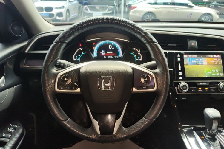 Used Honda Civic 2016 220TURBO CVT Luxury Edition
