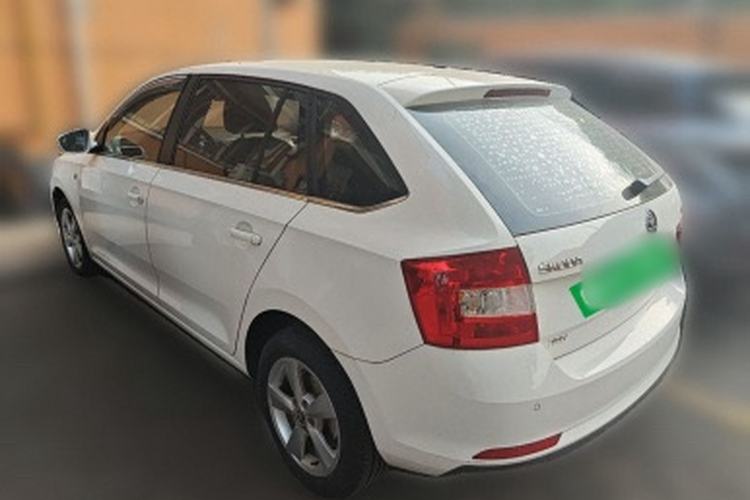 Used Skoda Rapid Spaceback 2016 Revised 1.6L Automatic Chuanxing Version