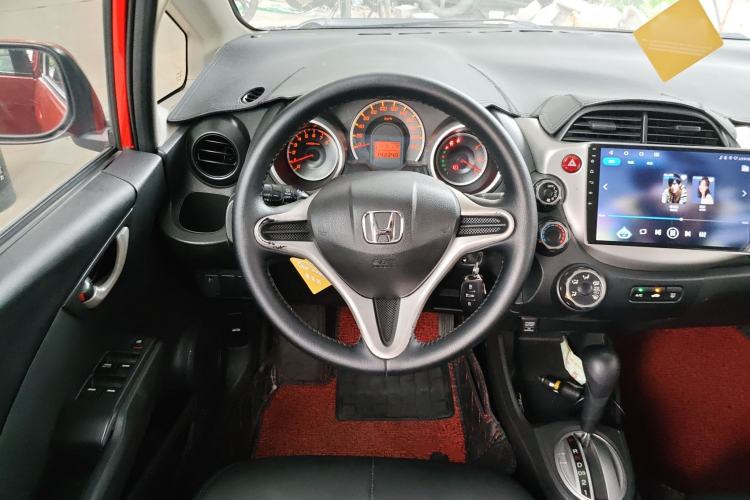 Used Honda Fit 2011 1.3L automatic comfort version Steering Wheel