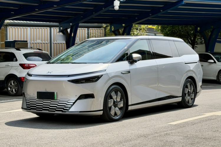 Used XPeng X9 2024 702 Ultra-Long Range Max