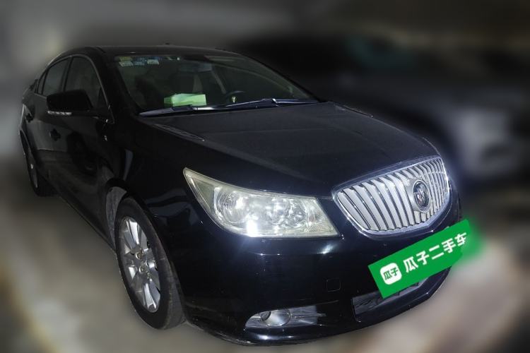 Used Buick LaCrosse 2012 2.4L SIDI Elegant Edition Front Right 45 Deg