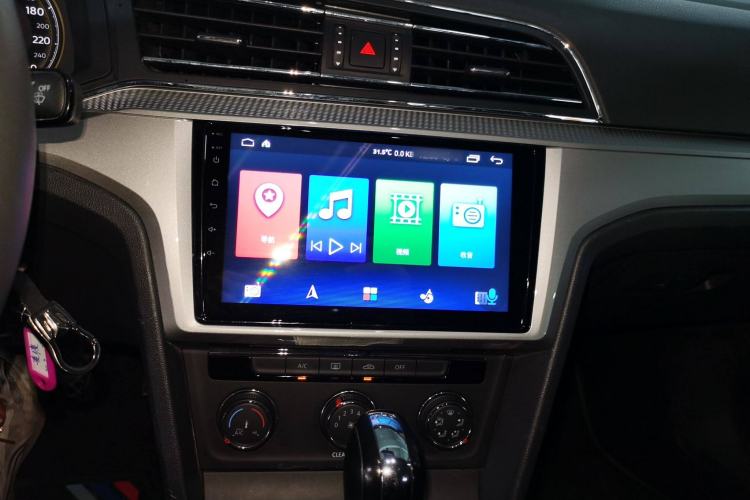 Used Volkswagen Lamando 2019 230TSI DSG Fashion Edition China VI