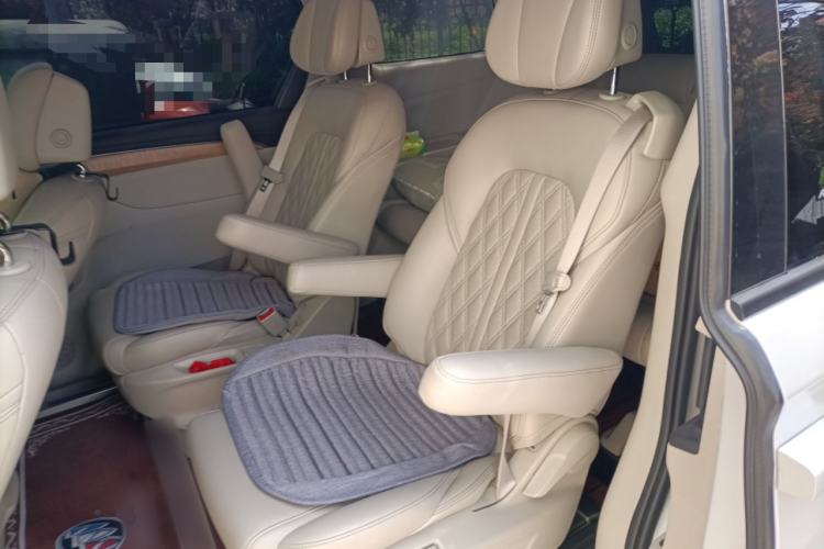 Used Buick GL8 2017 ES 28T Comfort Model China V Standard Left Rear Seat