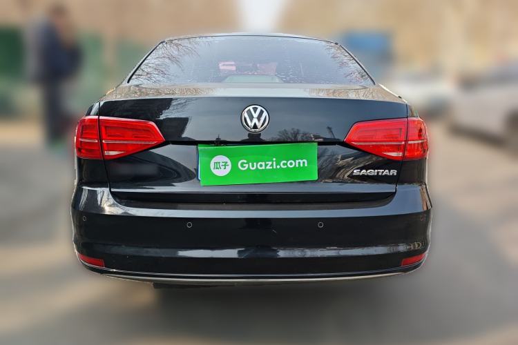 Used Volkswagen Sagitar 2015 1.6L Manual Comfort Model
