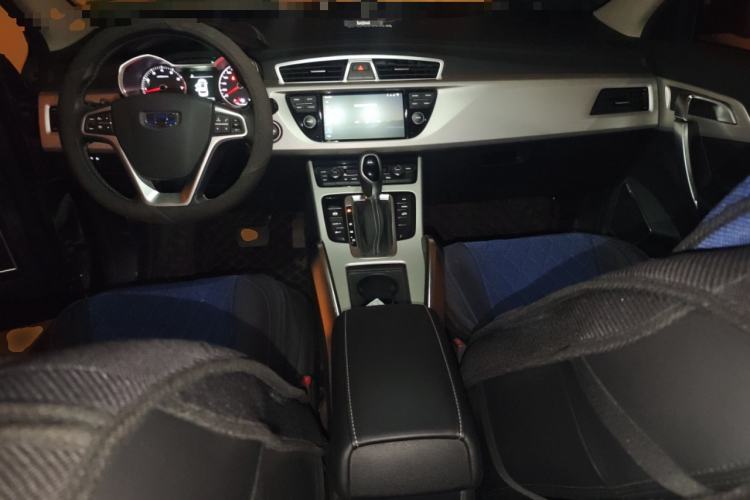 Used Geely Auto Emgrand X7 Sport 2018 1.8TD Automatic Two-Wheel Drive Zhiya Model