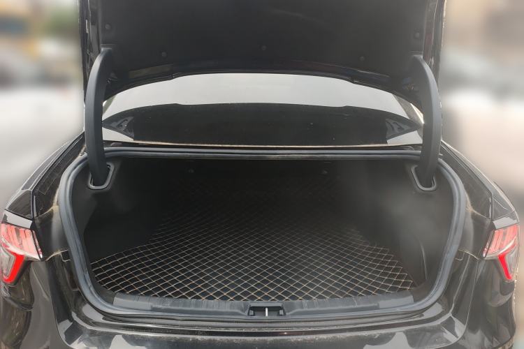 Used Lynk & Co 03 2022 1.5TD DCT JingPro Trunk