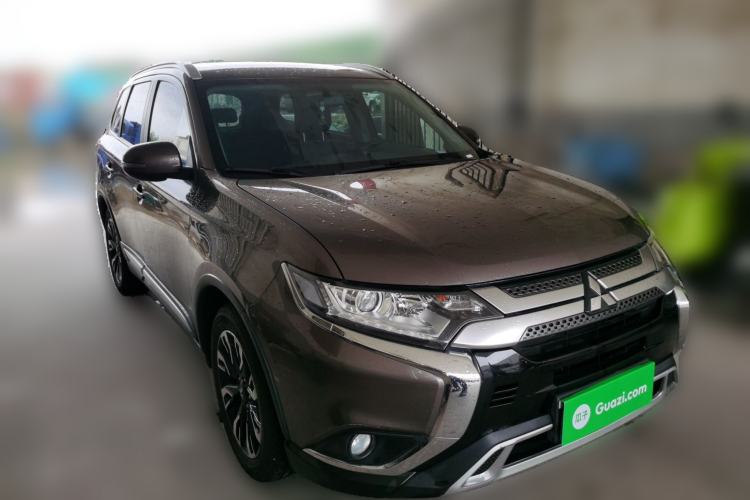 Used Mitsubishi Outlander 2020 2.0L Two-Wheel Drive Enjoyment Version 5 Seats