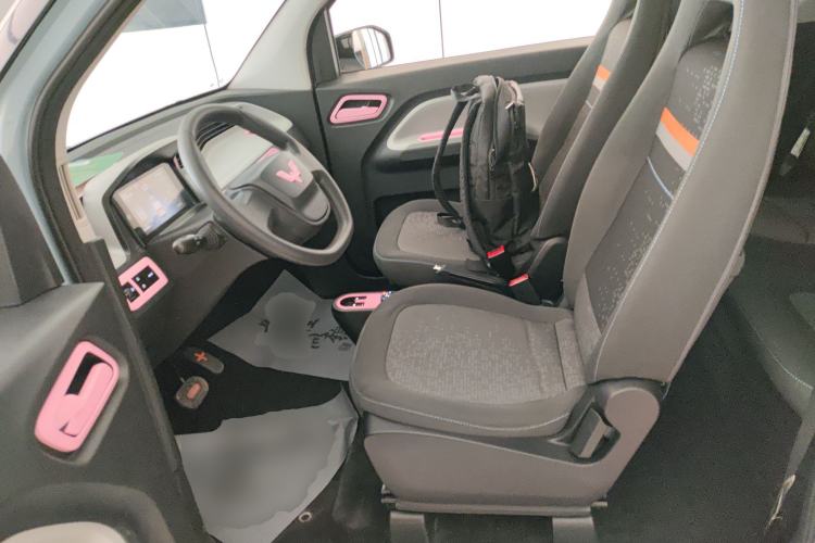 Used Wuling Hongguang MINIEV 2020 Freedom Version Lithium Iron Phosphate Left Front Seat