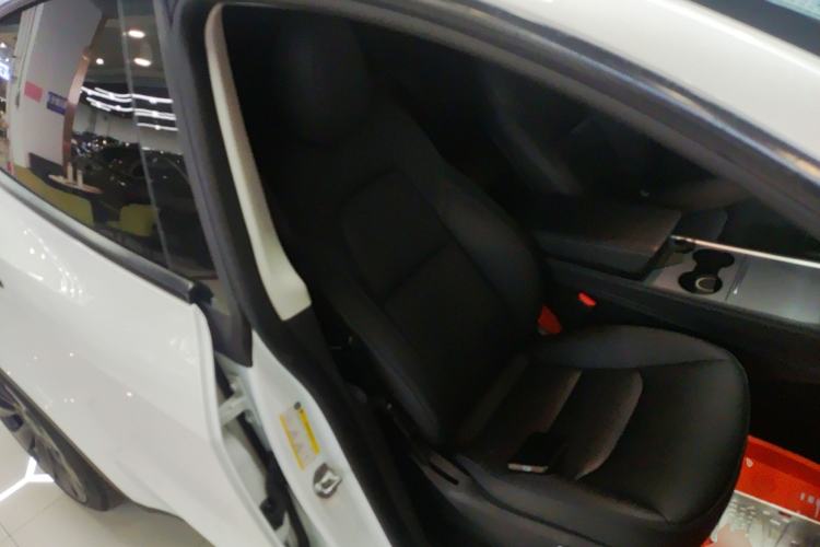 Used Tesla Model Y 2022 Performance High-Performance All-Wheel-Drive Version Right Front Seat