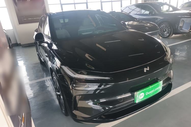 Used ONVO L60 2024 60 kWh Rear-Drive Version Front Right 45 Deg