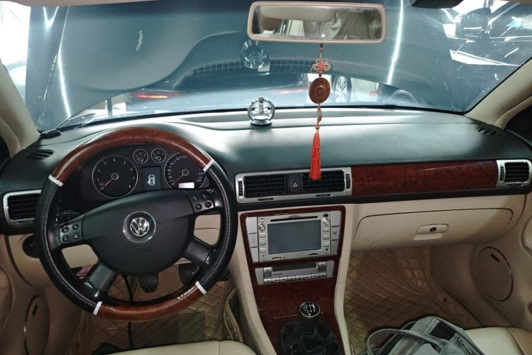 Used Volkswagen Passat 2009 1.8T Manual Luxury Edition
