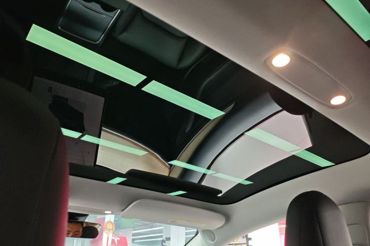 Used Tesla Model 3 2022 Rear-Wheel-Drive Version Headliner