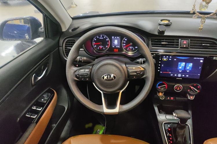 Used Kia KX Cross 2017 1.4L AT GLS